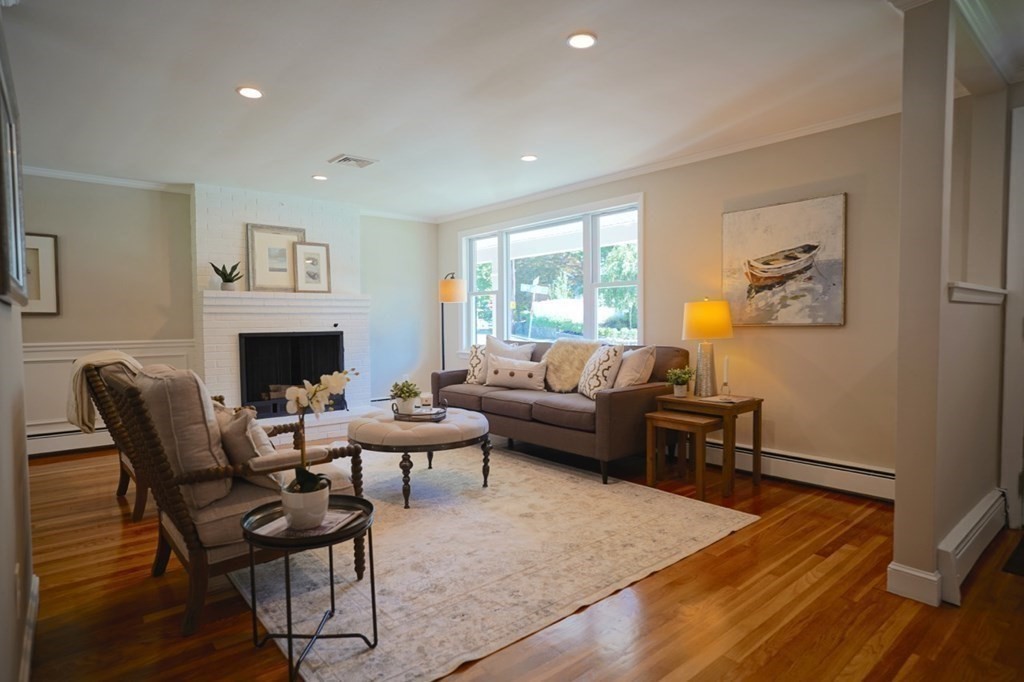 1 Bradley Road Salem, MA 01970 - Photo 4 of 32 Gallery Image 4