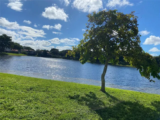 $2,400 | 4841 Southwest 152nd Court, Unit 35G, Miami, FL 33185