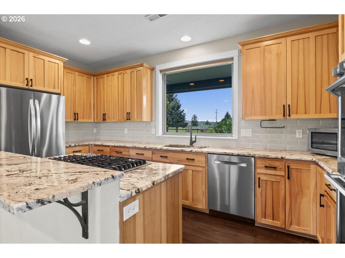 9864 Hoffman Road Monmouth, OR 97361 - Photo 17 of 48 Gallery Image 17