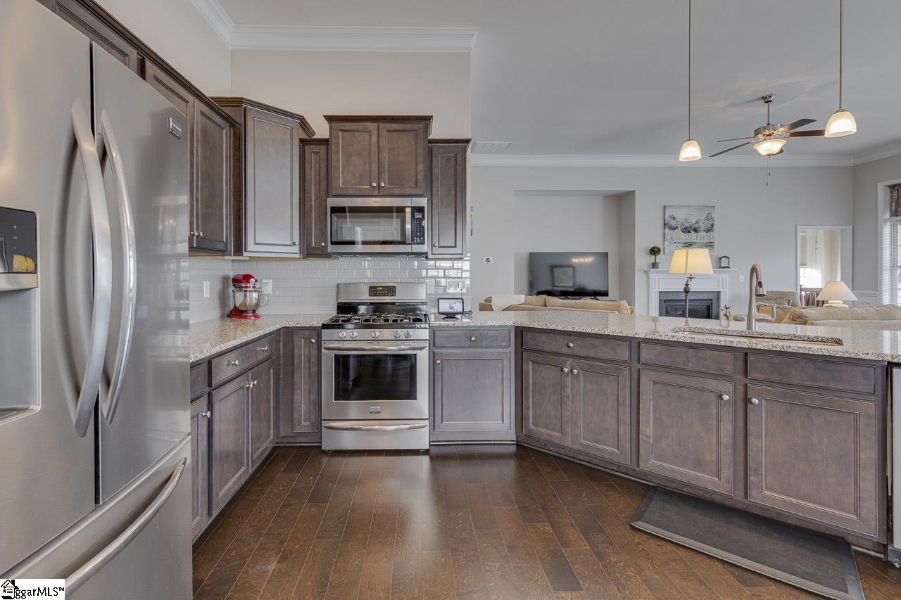 155 Willowbottom Drive Greer, SC 29651 - Photo 4 of 46