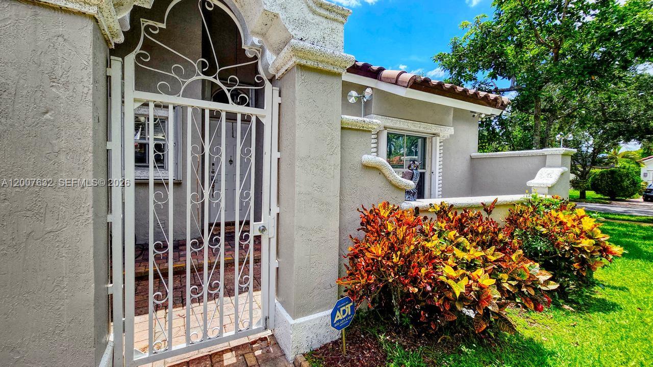18920 Southwest 29th Street Miramar, FL 33029 - Photo 6 of 37