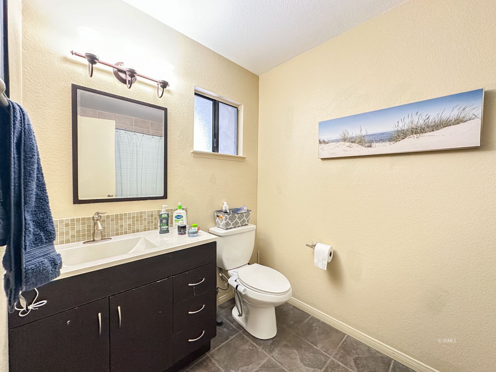 221 East Upjohn Avenue Ridgecrest, CA 93555 - Photo 11 of 17 Gallery Image 11