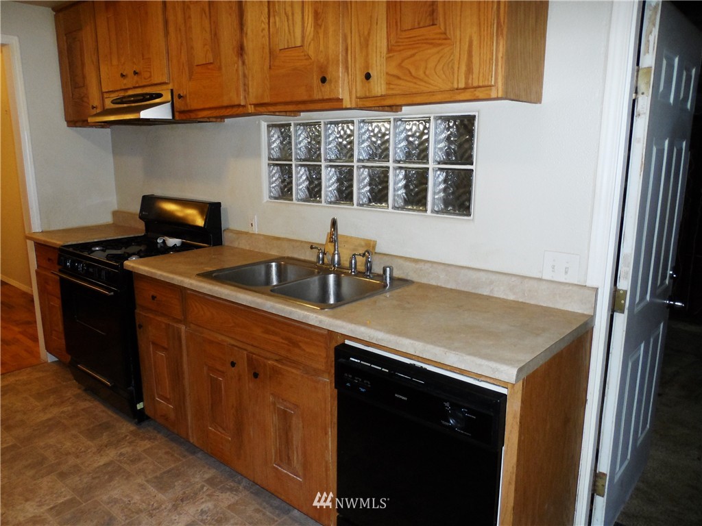 3841 Southeast Horstman Road Port Orchard, WA 98366 - Photo 4 of 7 Gallery Image 4