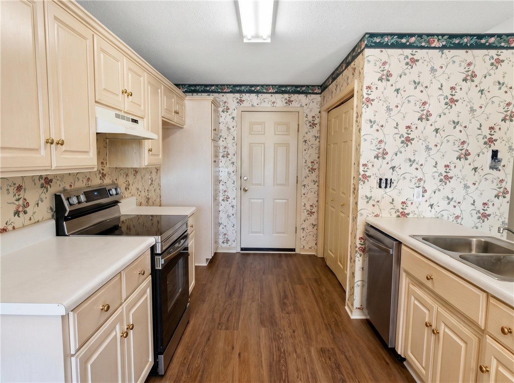 101 Woodbridge Circle Anderson, SC 29621 - Photo 21 of 21 This functional kitchen features ample cabinetry and durable flooring, ready for your personal touch.