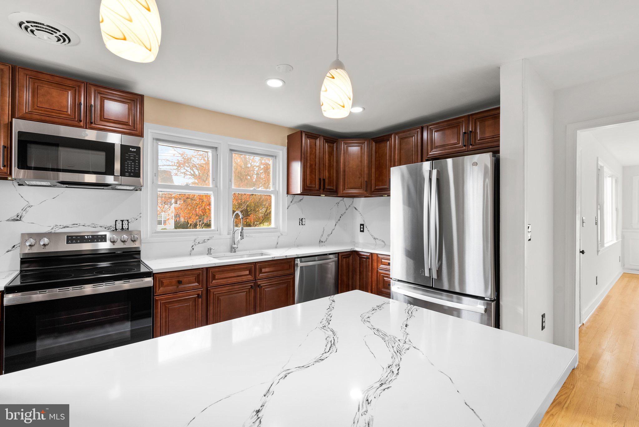 23401 Woodfield Road Gaithersburg, MD 20882 - Photo 11 of 41 Gallery Image 11