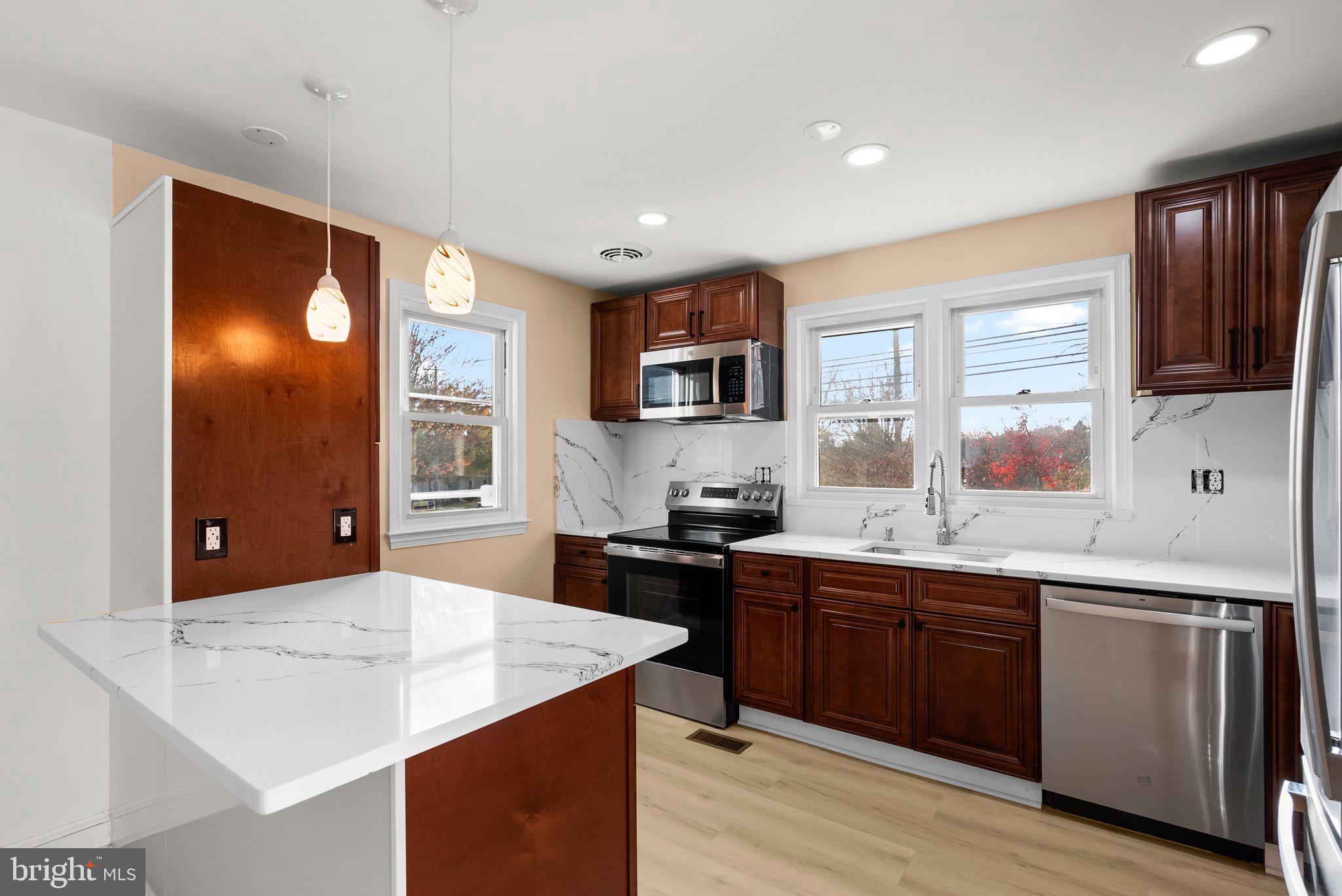23401 Woodfield Road Gaithersburg, MD 20882 - Photo 14 of 41 Gallery Image 14