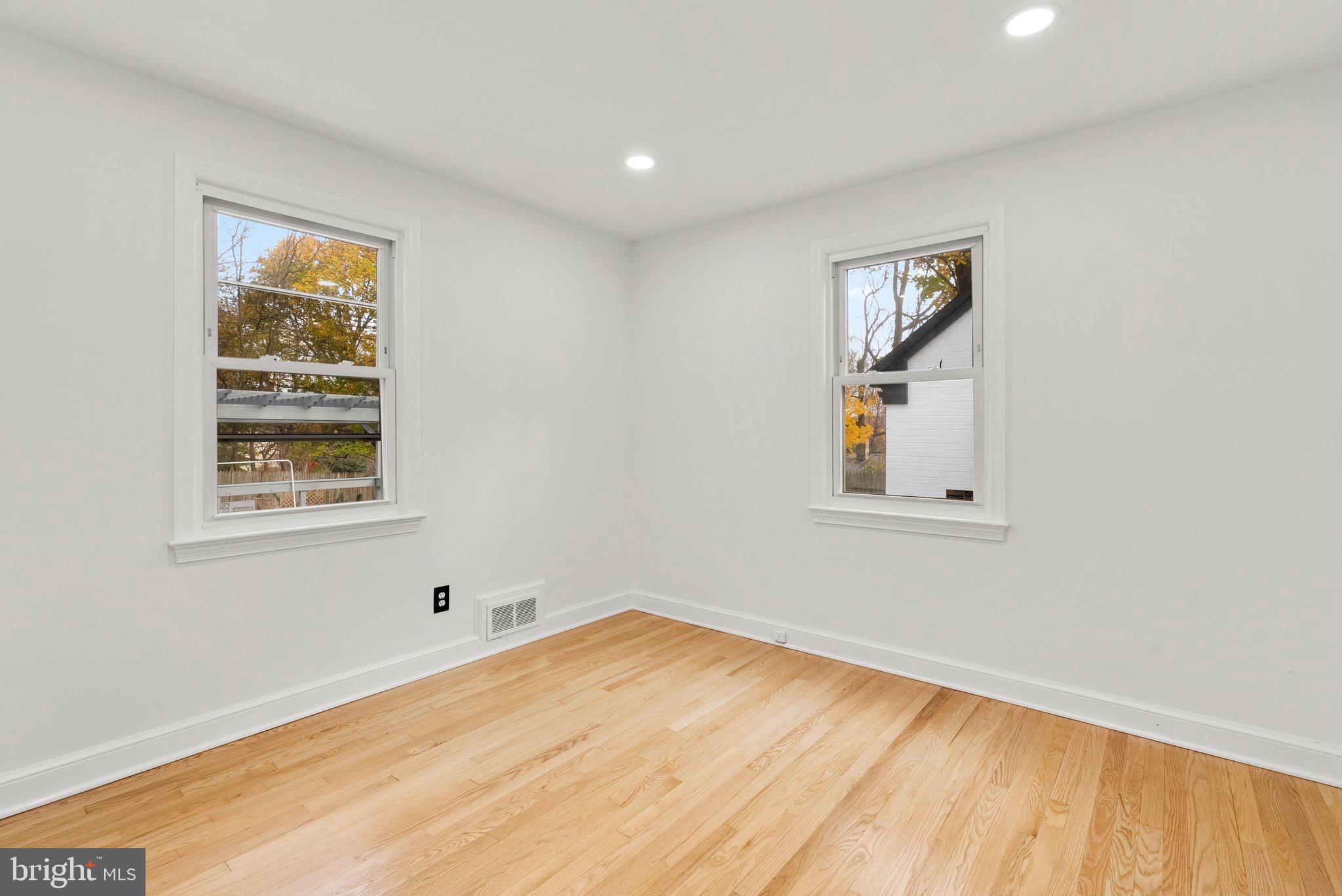 23401 Woodfield Road Gaithersburg, MD 20882 - Photo 19 of 41 Gallery Image 19