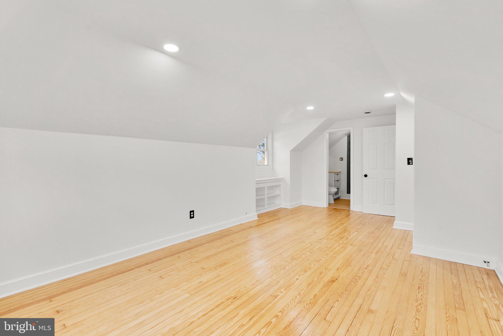 23401 Woodfield Road Gaithersburg, MD 20882 - Photo 23 of 41 Gallery Image 23