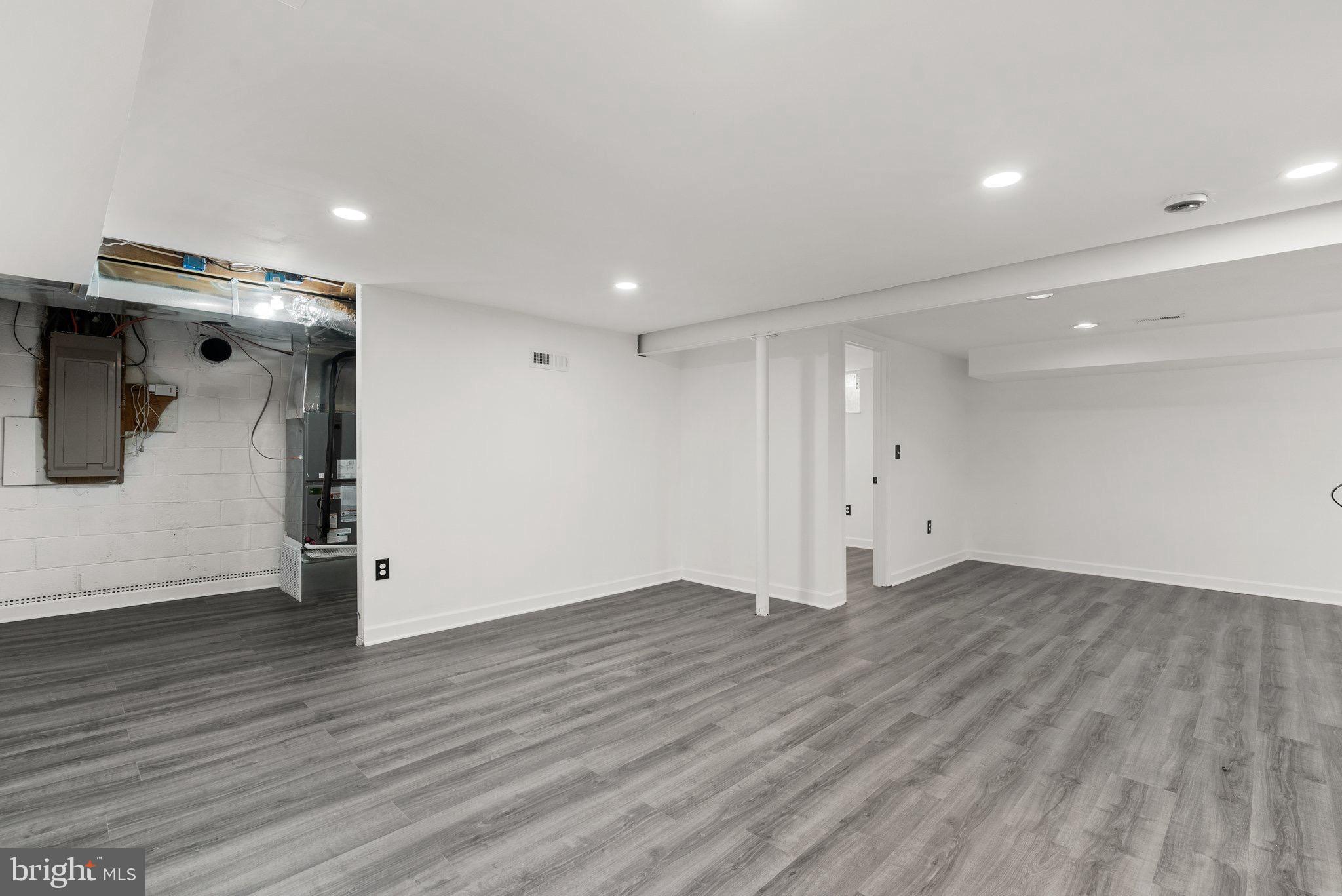 23401 Woodfield Road Gaithersburg, MD 20882 - Photo 34 of 41 Gallery Image 34