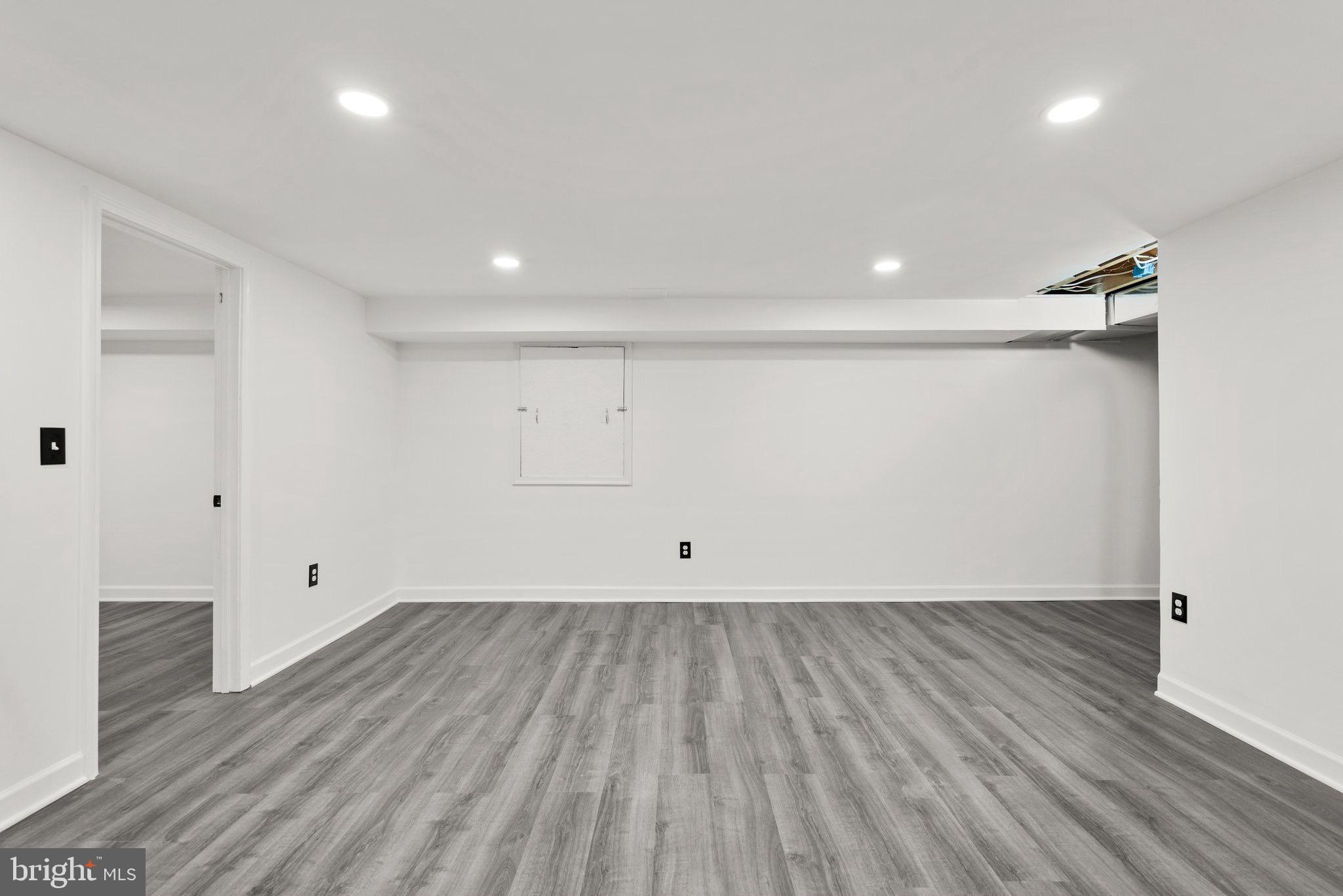 23401 Woodfield Road Gaithersburg, MD 20882 - Photo 35 of 41 Gallery Image 35