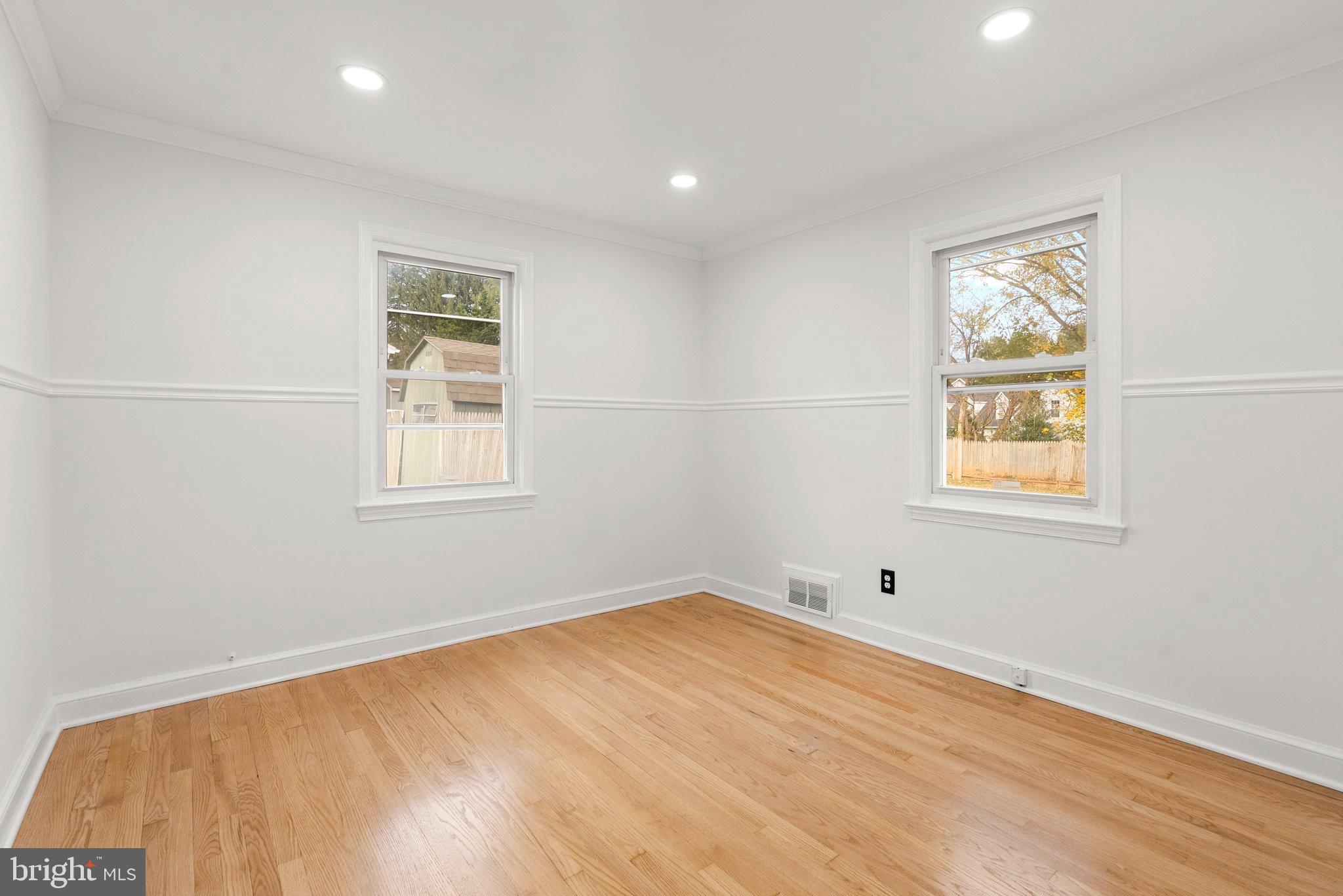 23401 Woodfield Road Gaithersburg, MD 20882 - Photo 6 of 41 Gallery Image 6