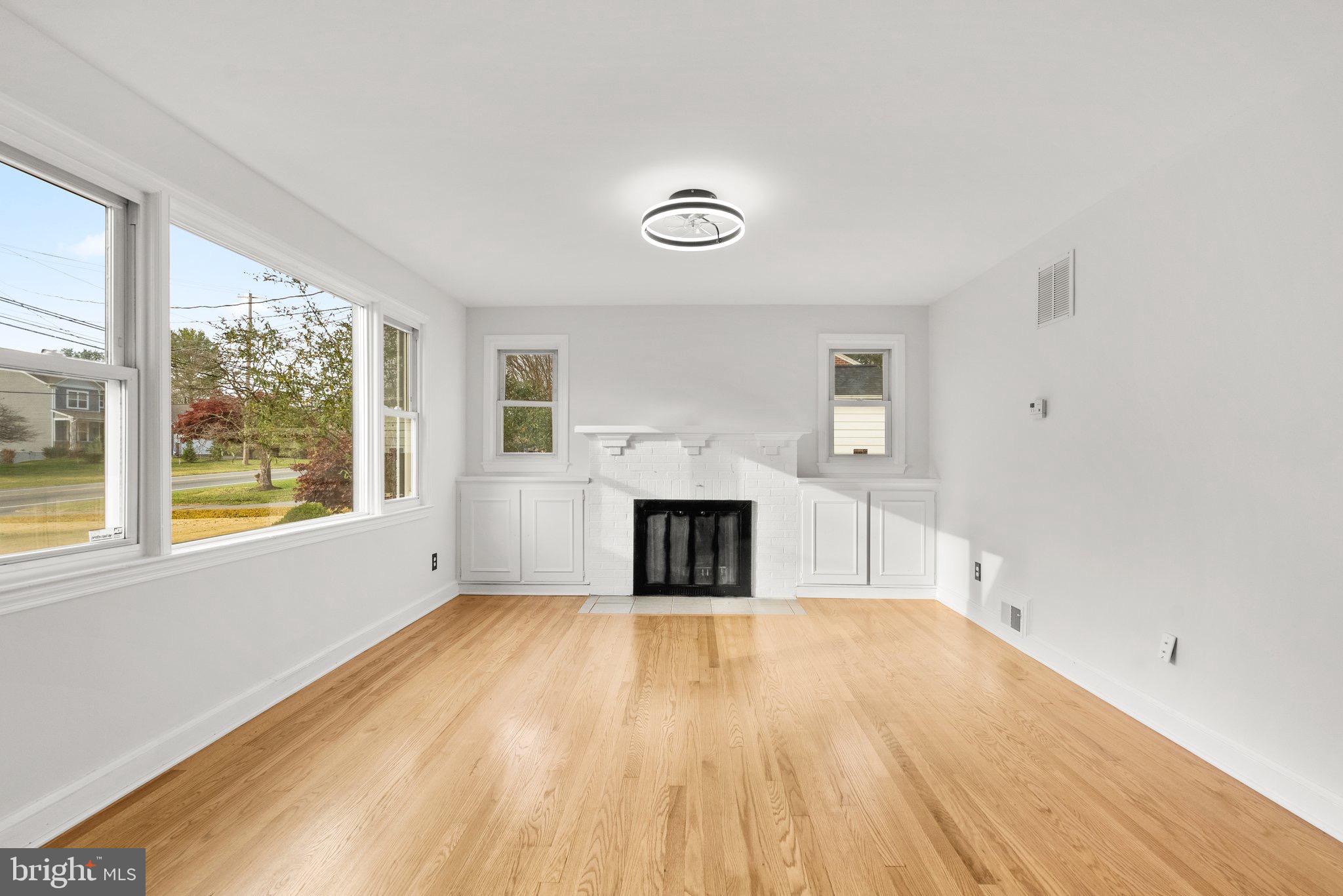 23401 Woodfield Road Gaithersburg, MD 20882 - Photo 7 of 41 Gallery Image 7