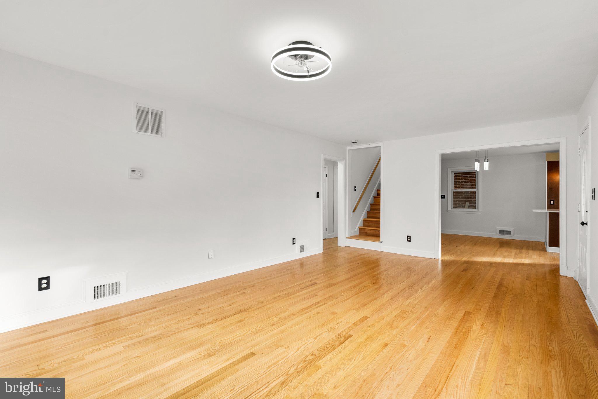 23401 Woodfield Road Gaithersburg, MD 20882 - Photo 10 of 41 Gallery Image 10