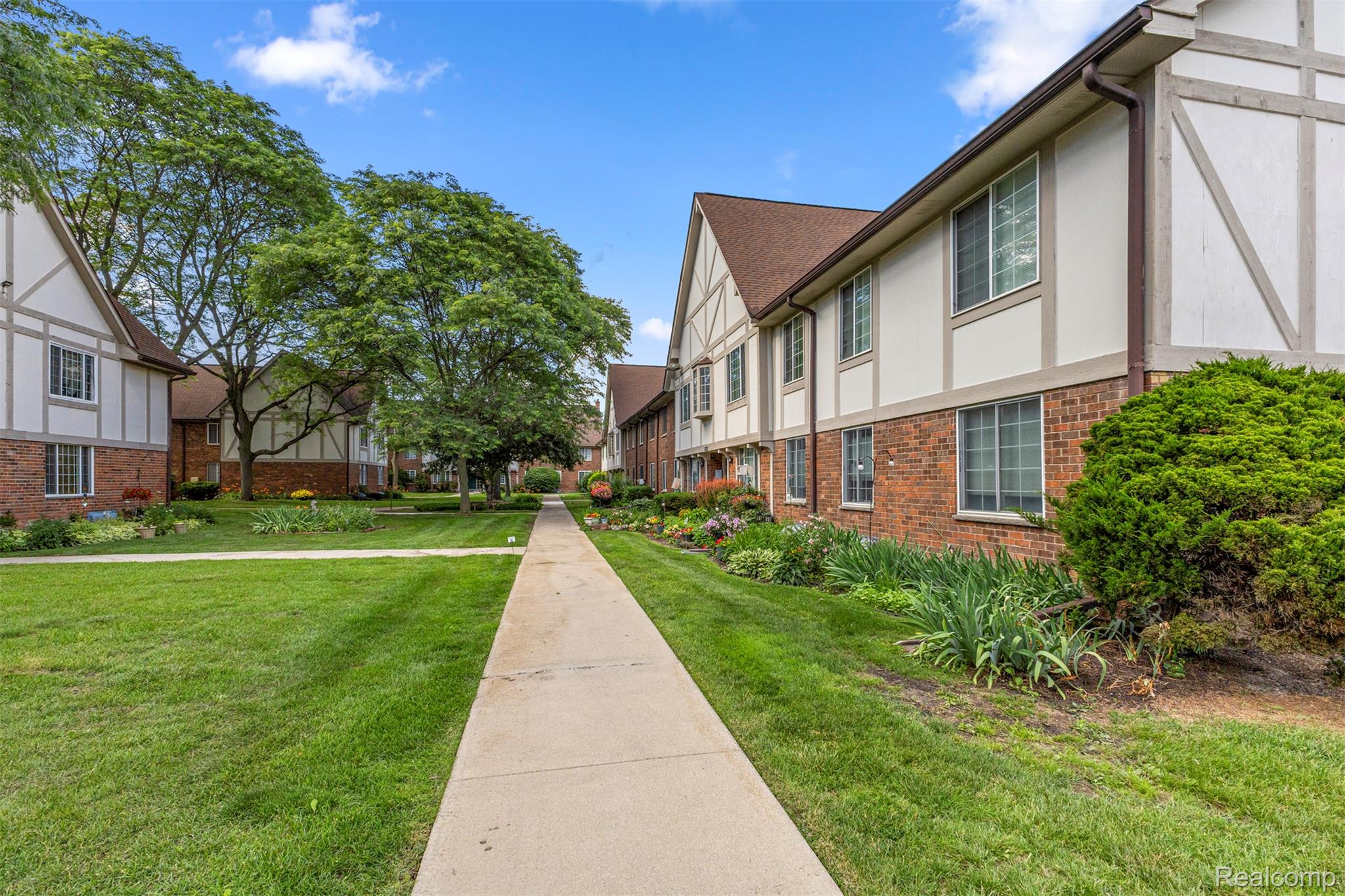 30220 Southfield Road Southfield, MI 48076 - Photo 4 of 13 06.jpg