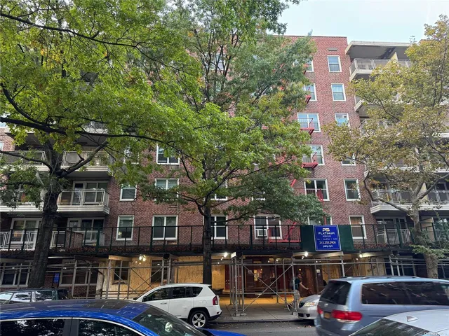 $333,000 | 142-05 Roosevelt Avenue, Unit 328 | Downtown Flushing