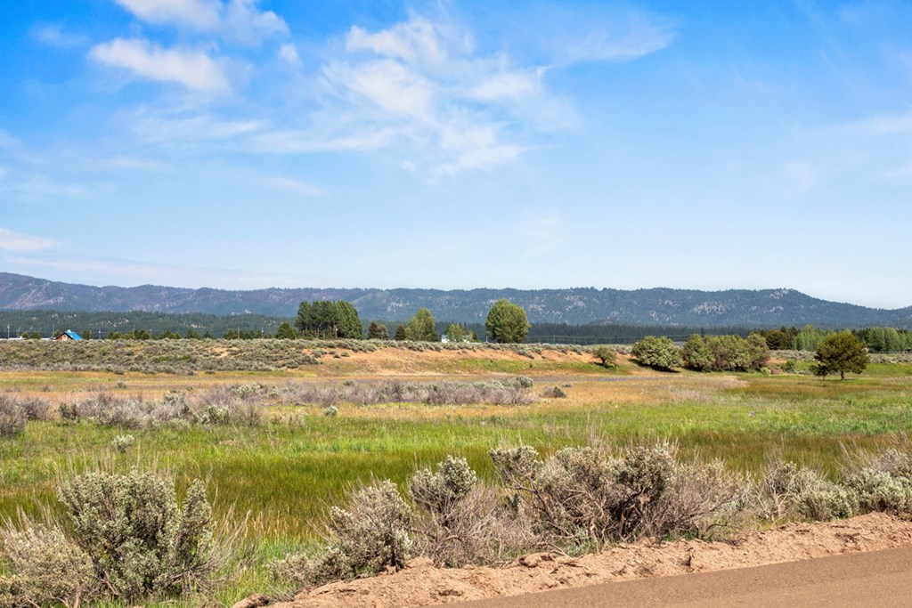 L6-b2 L6-b2 River, Unit 6 Cascade, ID 83611 - Photo 3 of 9 Breathtaking Eastern Views
