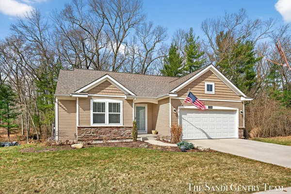 $459,900 | 17285 Richton Drive, Nunica, MI 49448