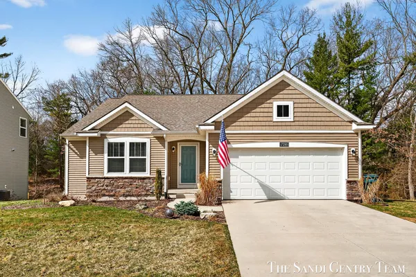 $464,900 | 17285 Richton Drive, Nunica, MI 49448