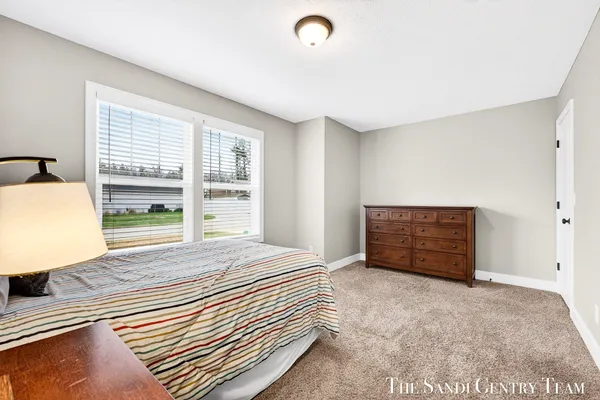 $464,900 | 17285 Richton Drive, Nunica, MI 49448