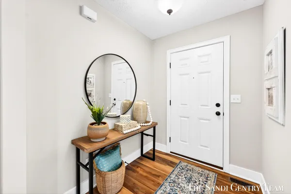 $464,900 | 17285 Richton Drive, Nunica, MI 49448