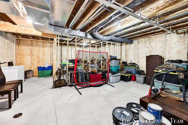 $464,900 | 17285 Richton Drive, Nunica, MI 49448