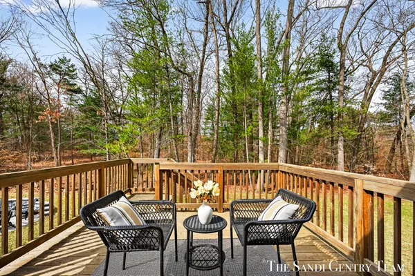 $464,900 | 17285 Richton Drive, Nunica, MI 49448