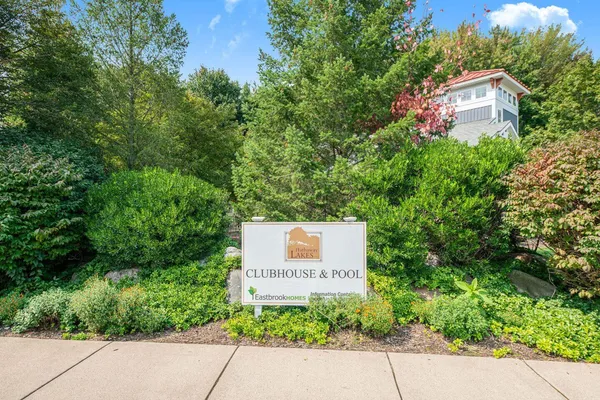 $464,900 | 17285 Richton Drive, Nunica, MI 49448