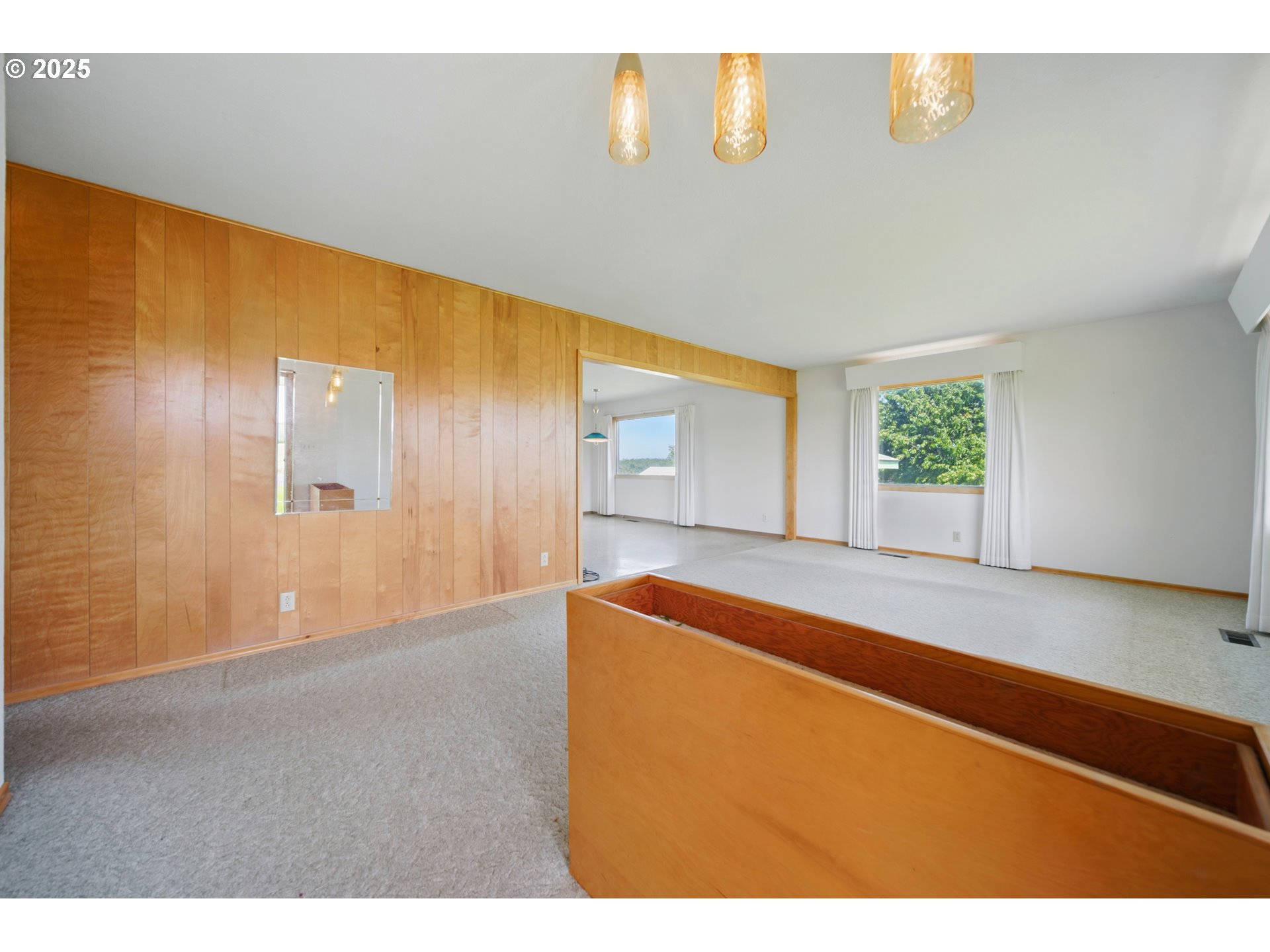 52357 Pleasant View Road Milton Freewater, OR 97862 - Photo 5 of 40 a view of an empty room with window
