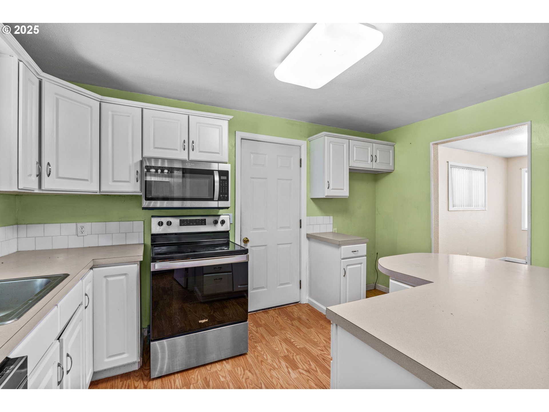 2386 Clear Vue Lane Springfield, OR 97477 - Photo 11 of 35 Gallery Image 11