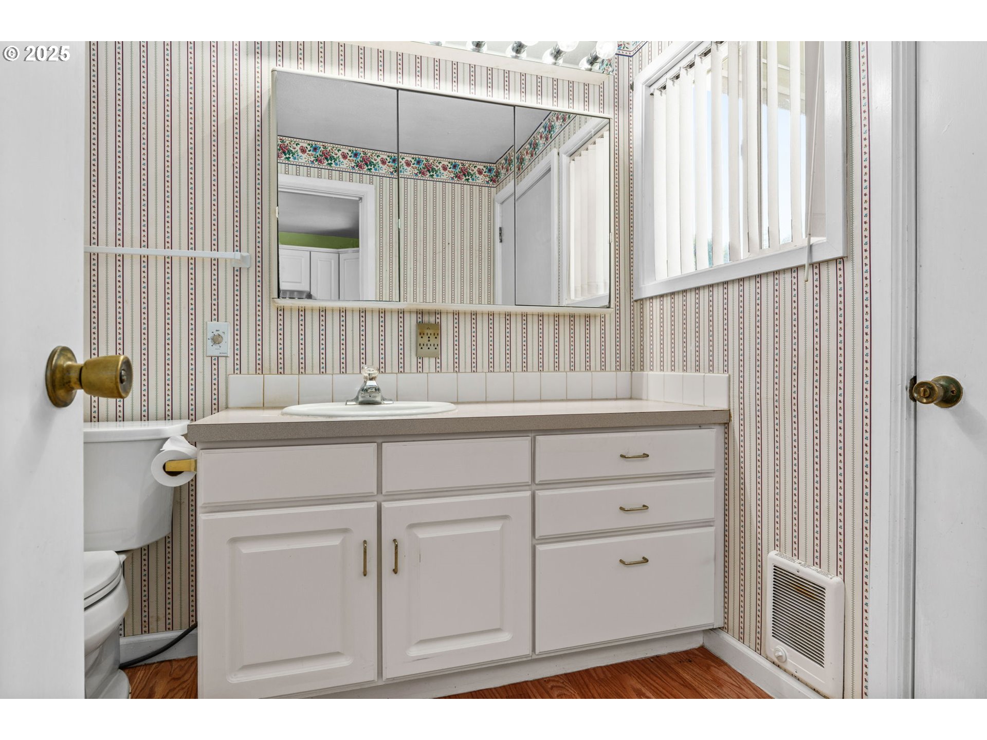 2386 Clear Vue Lane Springfield, OR 97477 - Photo 13 of 35 Gallery Image 13