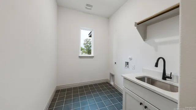 $894,000 | 108 Tranquility, Spicewood, TX 78669