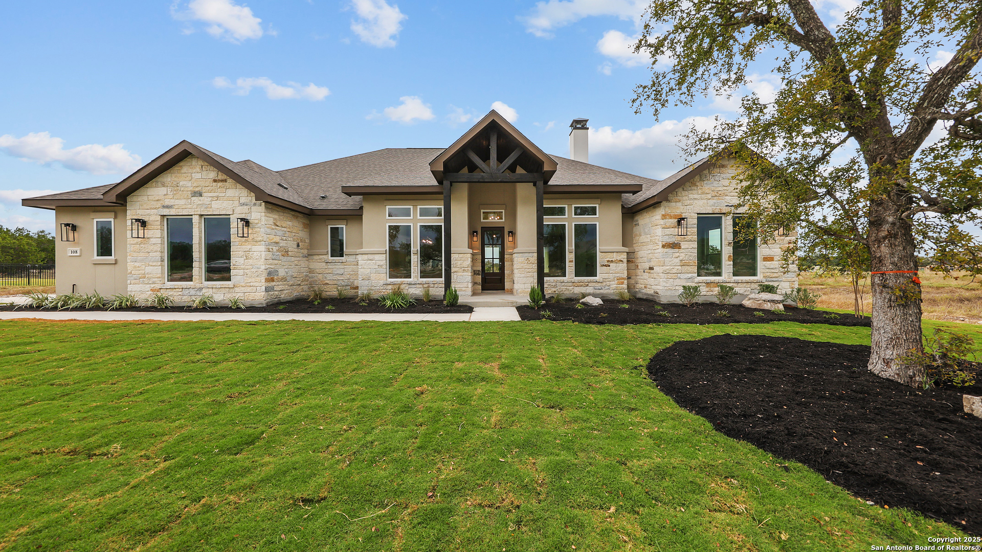 108 Tranquility Spicewood, TX 78669 - Photo 3 of 43