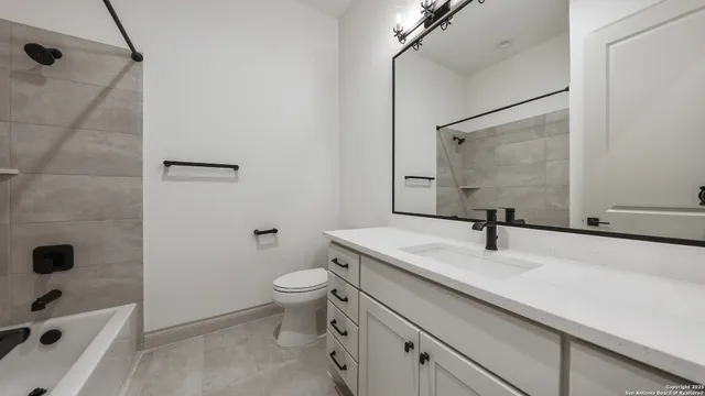 $894,000 | 108 Tranquility, Spicewood, TX 78669