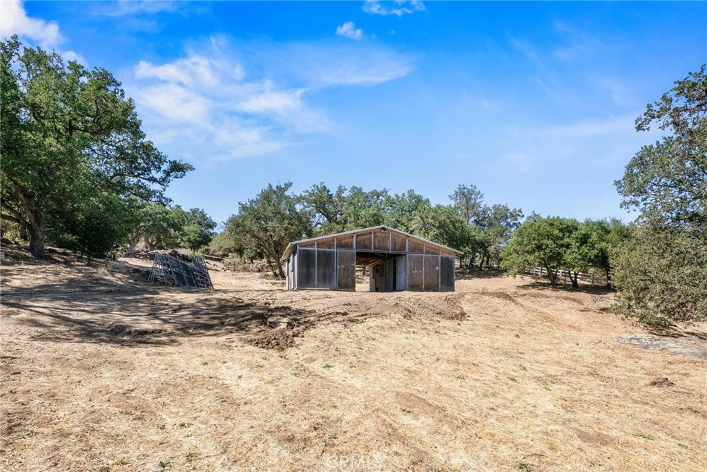 4651 Eagle Peak Road Julian, CA 92036 - Photo 34 of 61 Stables