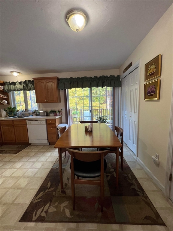 40 Ridge Drive, Unit 40 Middleboro, MA 02346 - Photo 8 of 22 Gallery Image 8