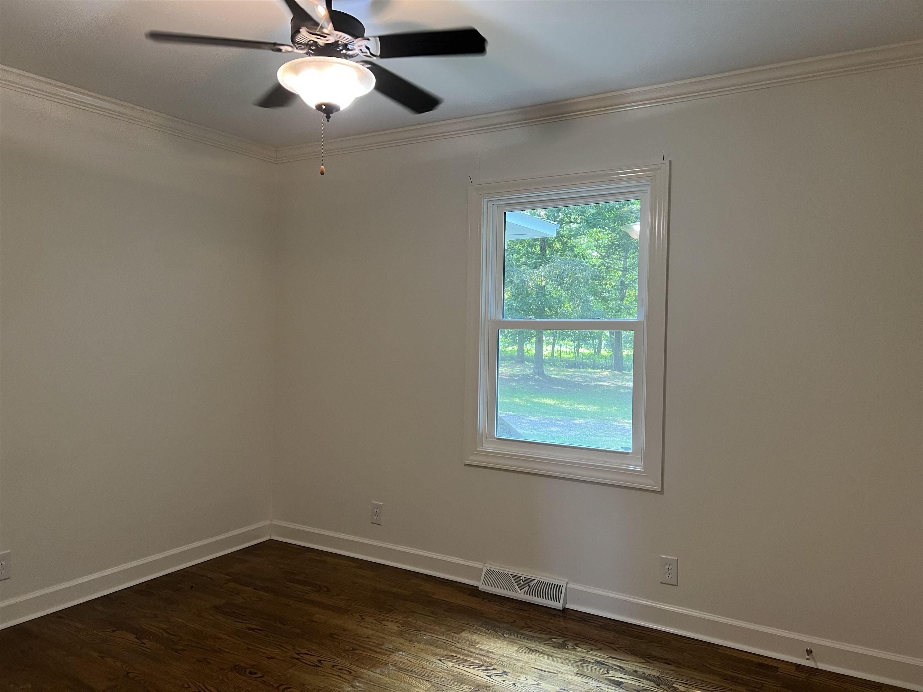 690 Oak Grove Road Savannah, TN 38372 - Photo 13 of 24 Gallery Image 13