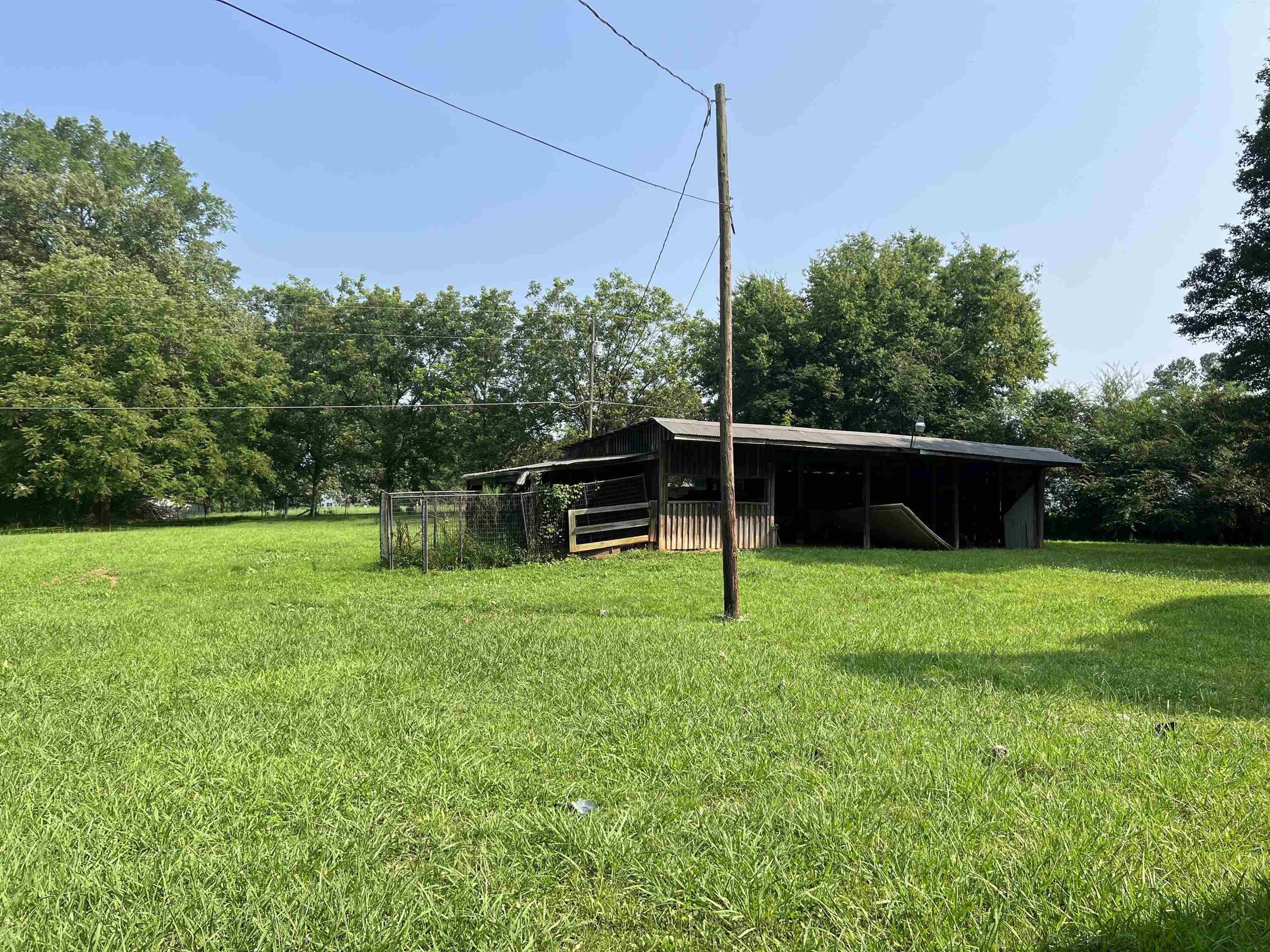 690 Oak Grove Road Savannah, TN 38372 - Photo 20 of 24 Gallery Image 20
