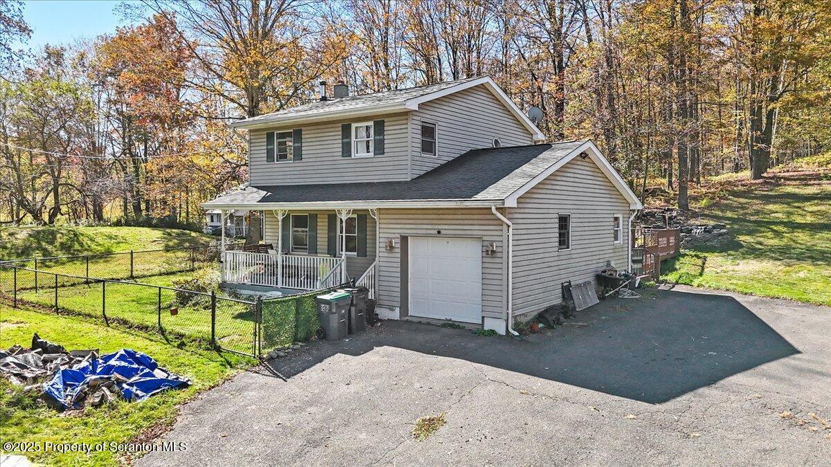 19 Laurel Road Moscow, PA 18444 - Photo 4 of 42 01-DJI_20251003140331_0984_D