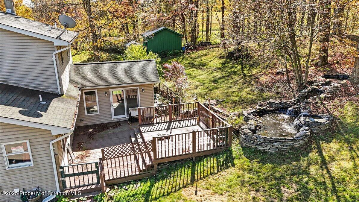 19 Laurel Road Moscow, PA 18444 - Photo 7 of 42 06-DJI_20251003140530_0999_D