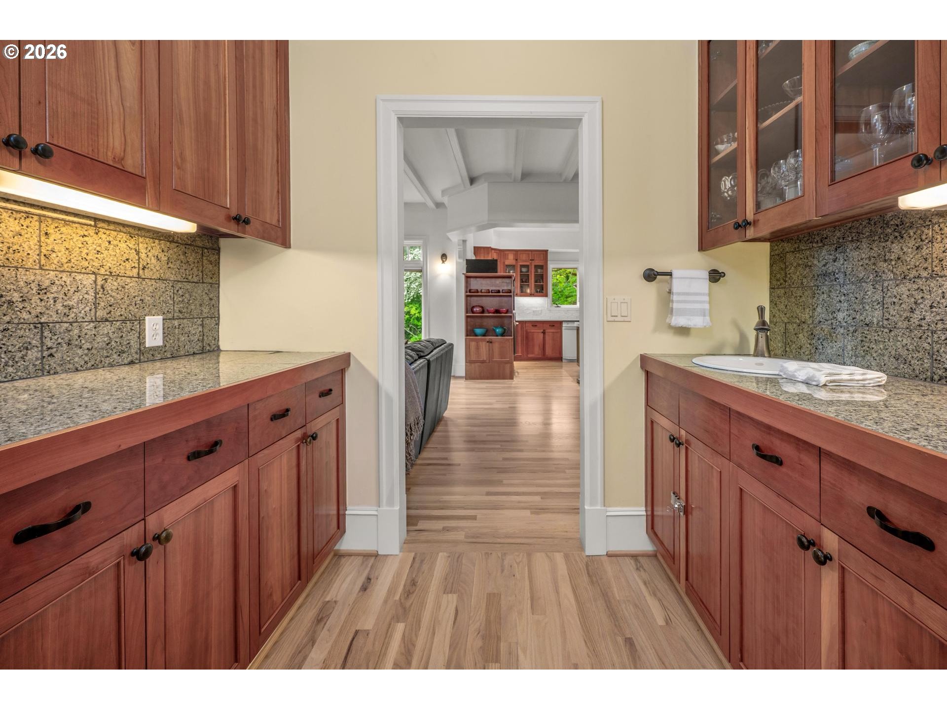 10007 Northwest Thompson Road Portland, OR 97229 - Photo 9 of 46 Butler's Pantry