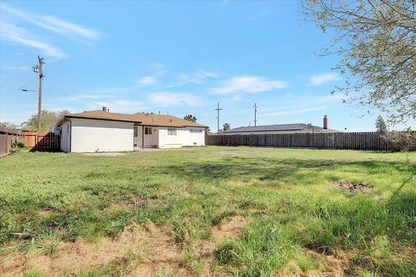 $344,900 | 1984 16th Street, Olivehurst, CA 95961