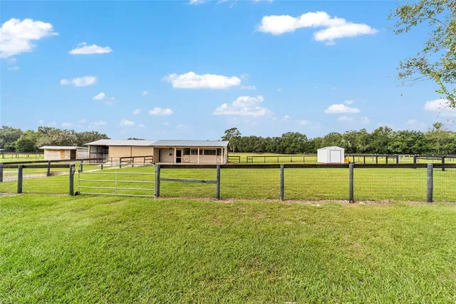 $849,900 | 19630 Southeast 15th Place, Morriston, FL 32668