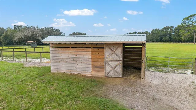 $849,900 | 19630 Southeast 15th Place, Morriston, FL 32668