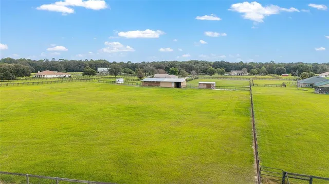 $849,900 | 19630 Southeast 15th Place, Morriston, FL 32668