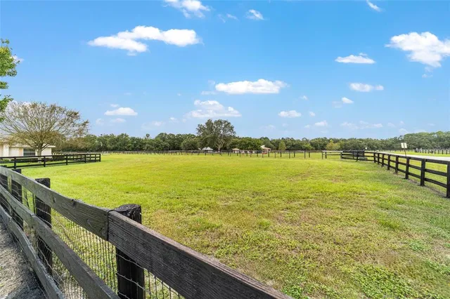 $849,900 | 19630 Southeast 15th Place, Morriston, FL 32668