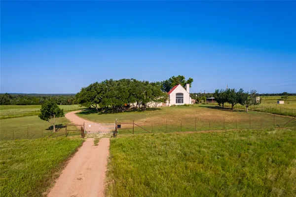 $2,725,000 | 12350-65 Highway 16, Fredericksburg, TX 78624