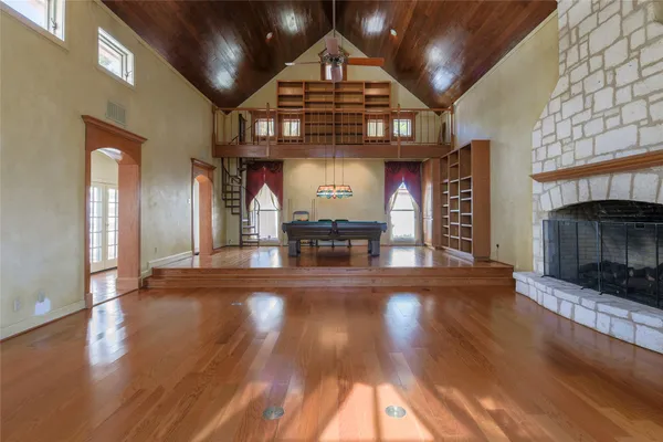 $2,725,000 | 12350-65 Highway 16, Fredericksburg, TX 78624
