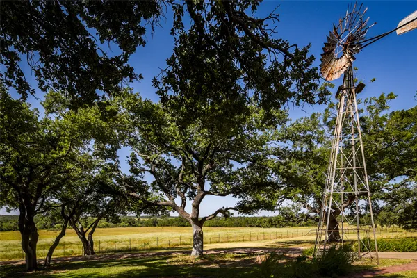$2,725,000 | 12350-65 Highway 16, Fredericksburg, TX 78624