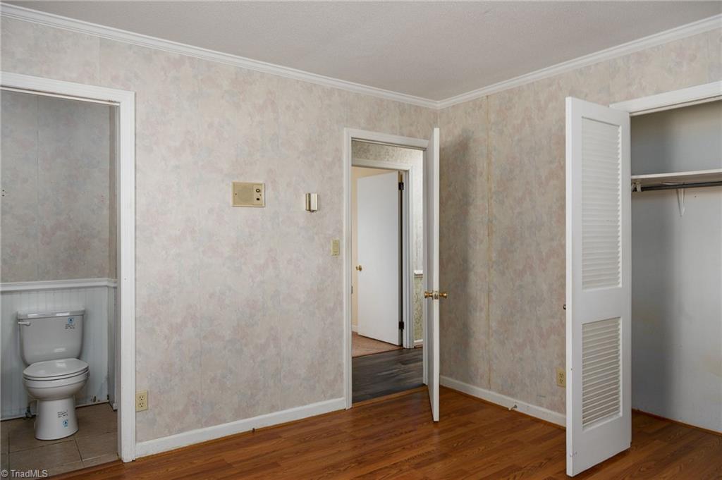2519 Michael Road Lexington, NC 27295 - Photo 29 of 39 3rd bedroom. With Full bath.
