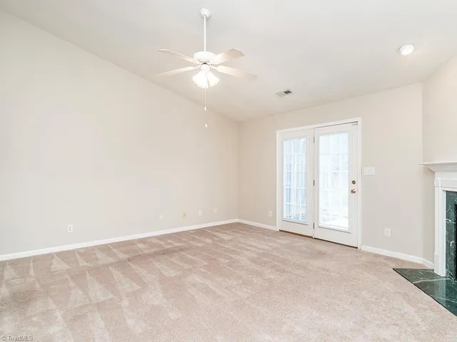 $250,000 | 3027 Maple Avenue, Unit J2, Burlington, NC 27215